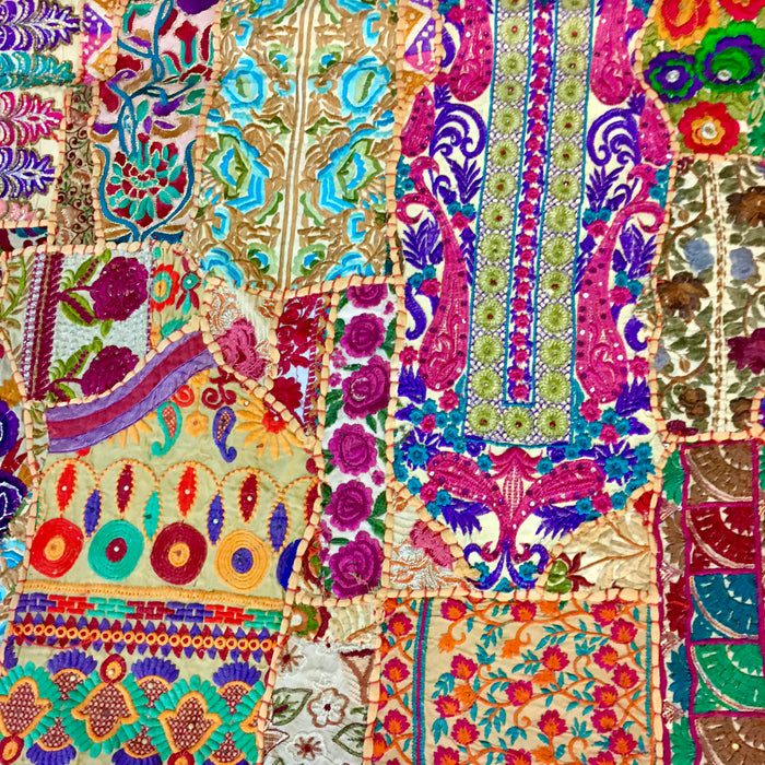Patchwork Bettüberwurf / Wandbehang aus Indien