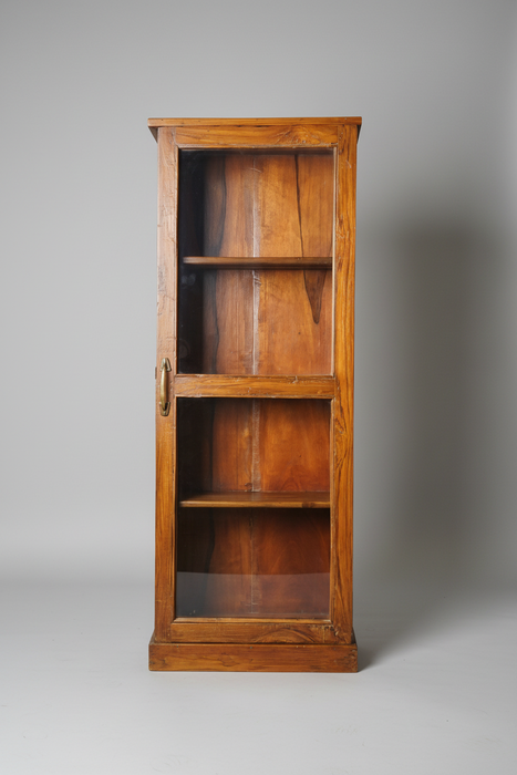 Vitrine aus indischen Teakholz
