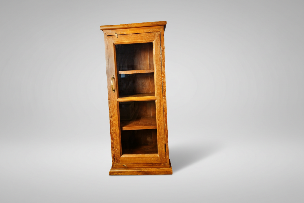 Vitrine aus indischen Teakholz