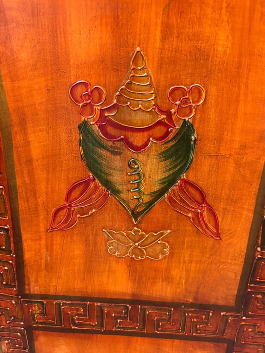 Teakholzkommode mit Tibetanischen Motiven