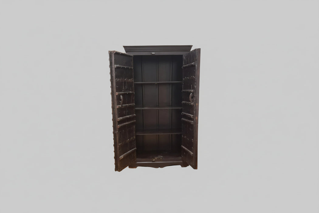 Schrank aus massivem Teakholz