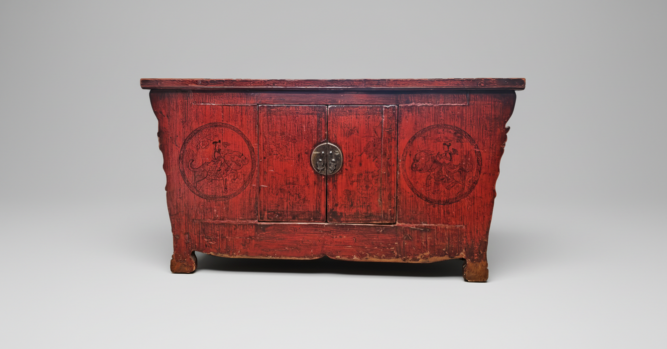 Alte chinesiche Kommode