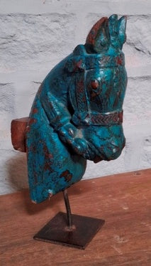 Holz-Pferdekopf auf Ständer, blau/silber