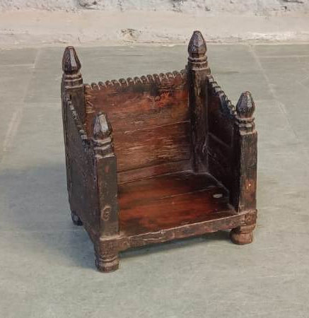 Kleiner Hausaltar aus Holz – Nr. 11 – dunkelbraun