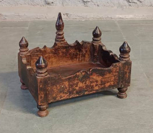 Kleiner Hausaltar aus Holz – Nr. 14 – braun
