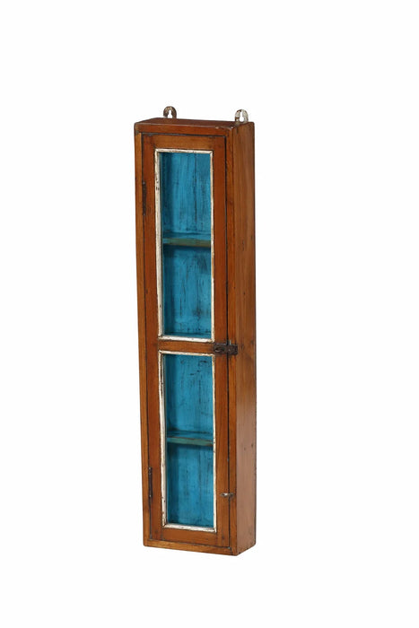 Schmalle Wandvitrine mit 4 Fächern und blau bemaltem Innenleben